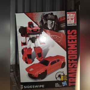 Transformers Generations Sideswipe Figure.